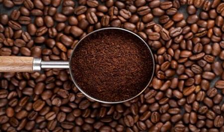 در طول روز مجاز به نوشیدن چند فنجان قهوه هستیم؟