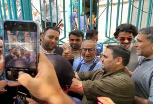 صادق زیباکلام در حسینیه ارشاد حاضر شد و سخنرانی کرد