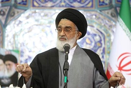 امام جمعه قم: ادامه راه شهید رئیسی به شیوه جهادی