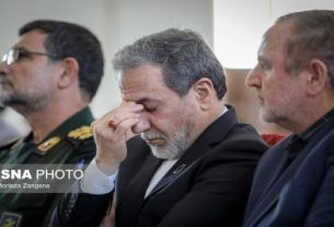 حضور ابراهیم رئیسی در مراسم شهادت حاج قاسم سلیمانی؛ عکسهای تاثیرگذار از چهره غمگین وزیر خارجه