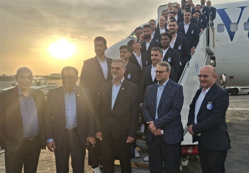 استقلال با کاروان پرجمعیت به عربستان سفر کرد؛ حضور تمام اعضای هیئتمدیره حاشیهساز شد