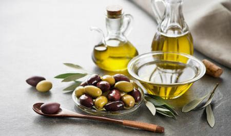 نحوه تشخیص روغن زیتون فاسد و نکات حیاتی نگهداری برای حفظ کیفیت