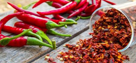 آیا مصرف غذاهای تند برای دستگاه گوارش مفید است