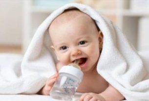 تا چند ماهگی به نوزاد آب ندهیم